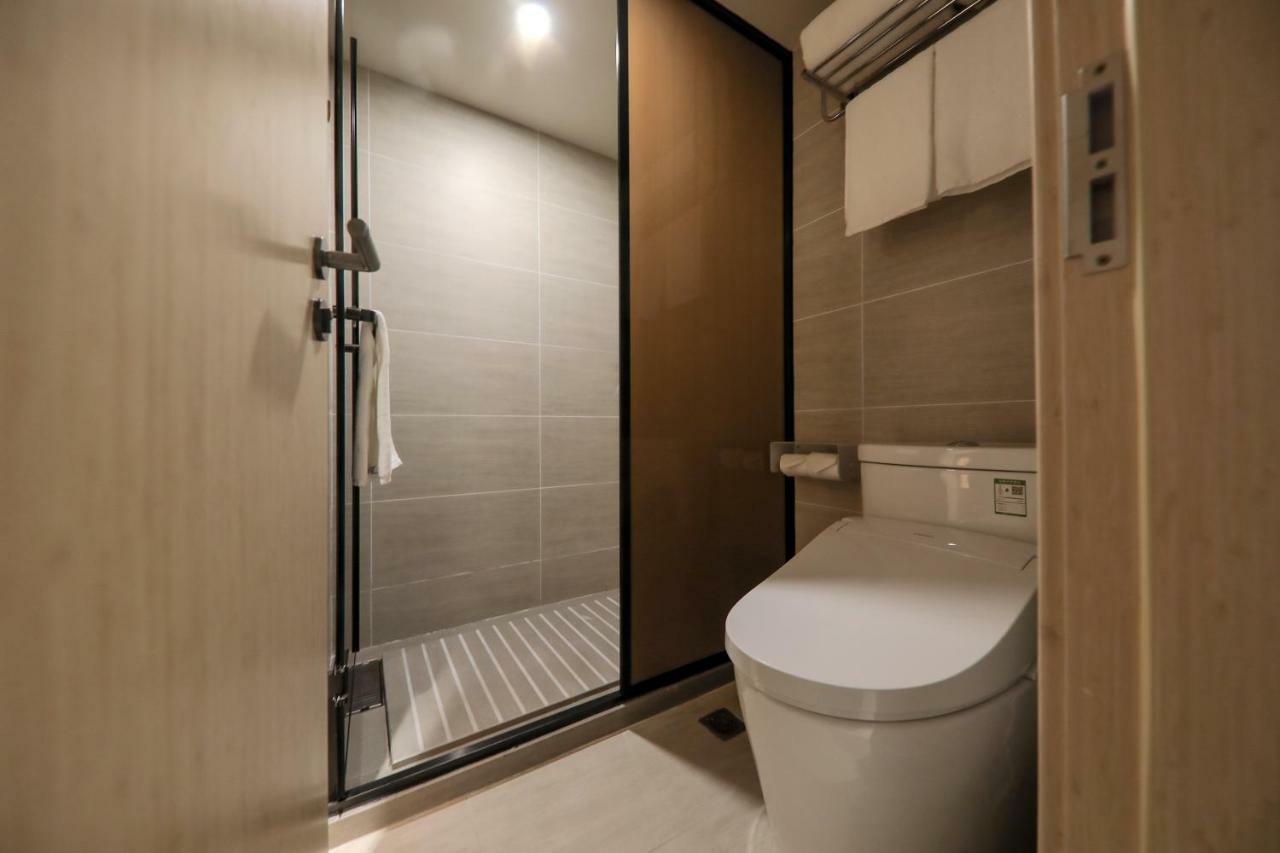 Ji Hotel  Shanghai Bagian luar foto